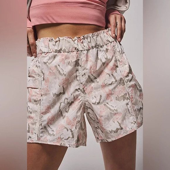 Free People Movement NWT In The Wild Printed Shorts sz XS $68 MSRP - Picture 8 of 16